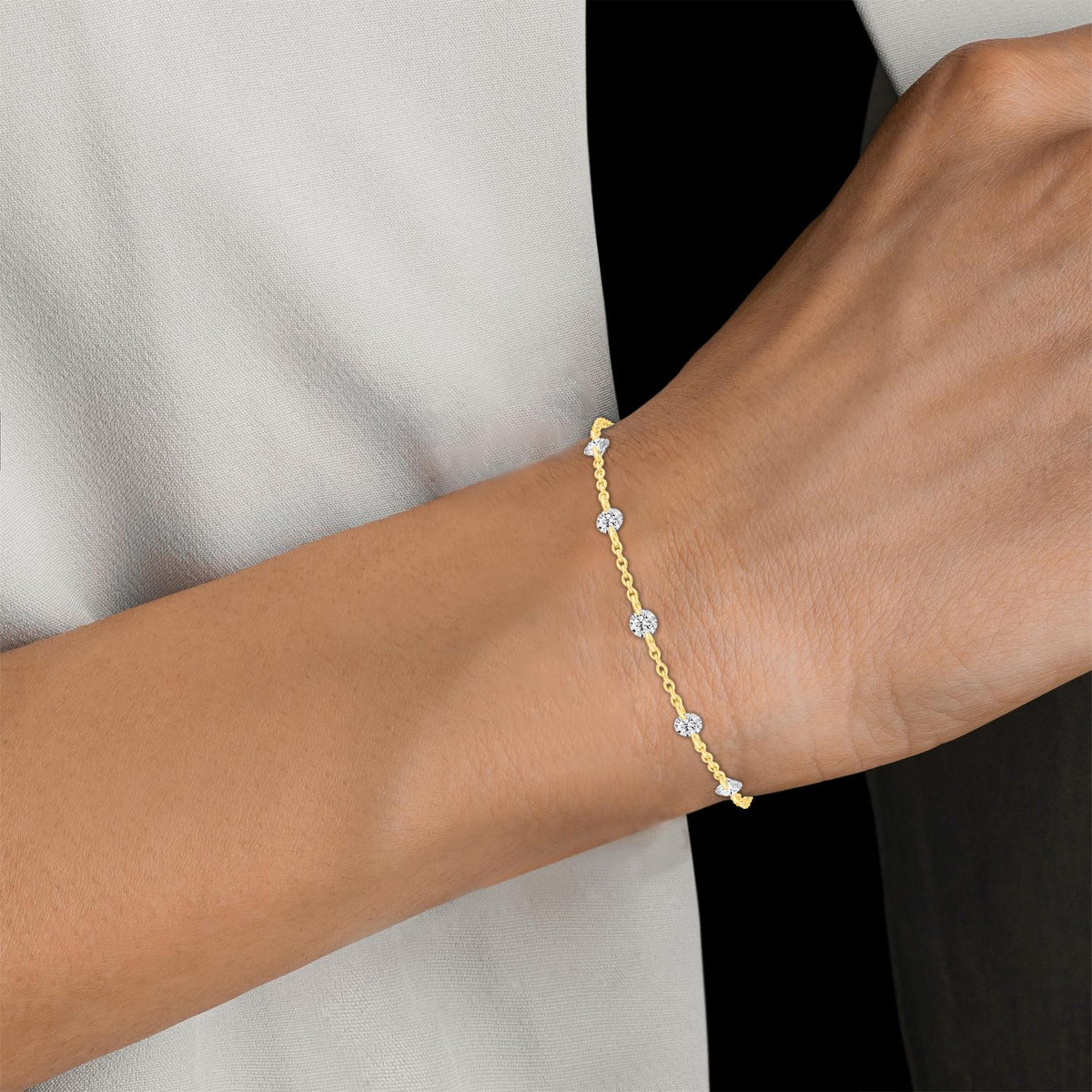 BRACELET - Angle 2