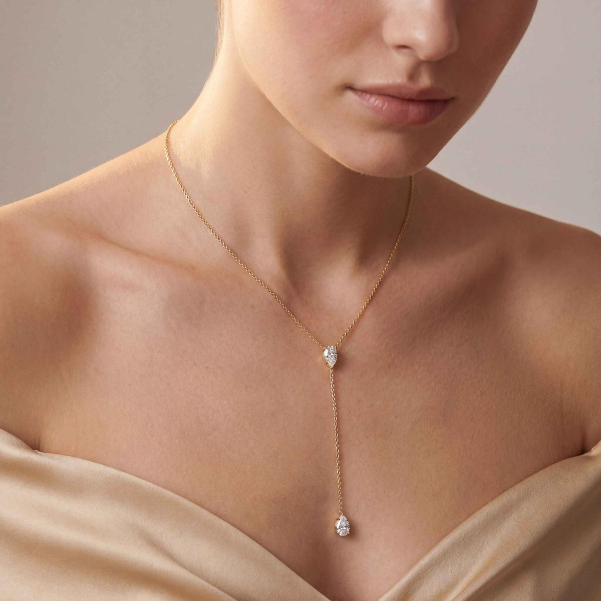 NECKLACE - Angle 2
