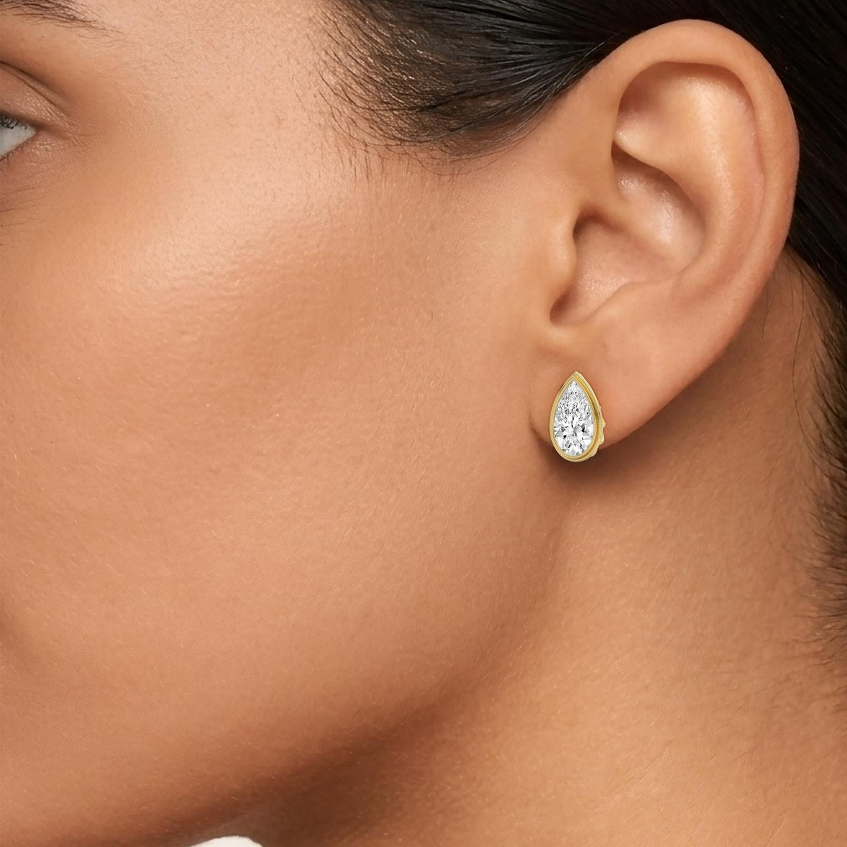 EARRINGS - Angle 3