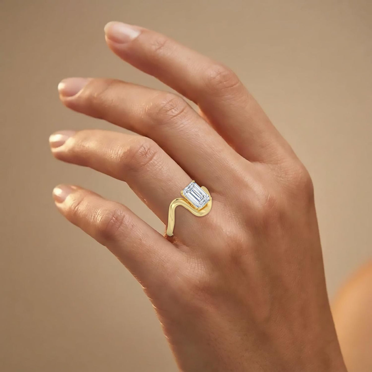 ENGAGEMENT RINGS - Angle 3